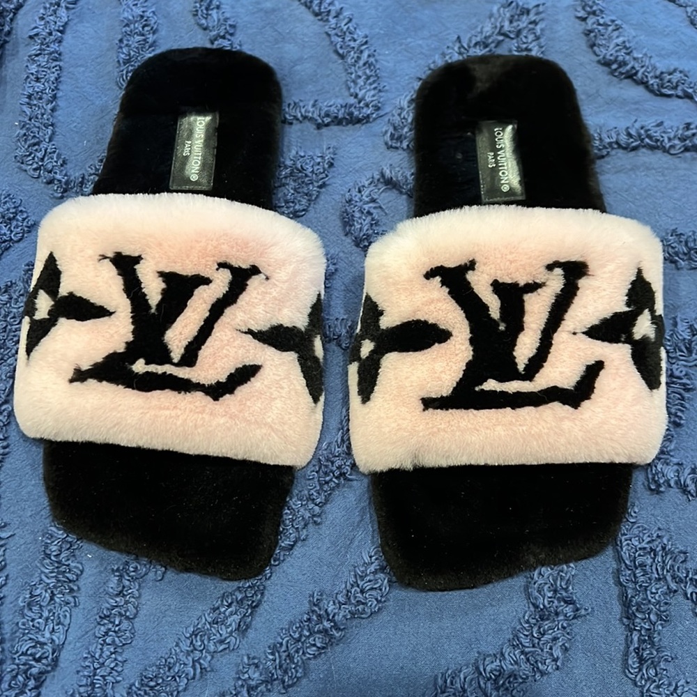 Louis Vuitton Fay Flat Mule